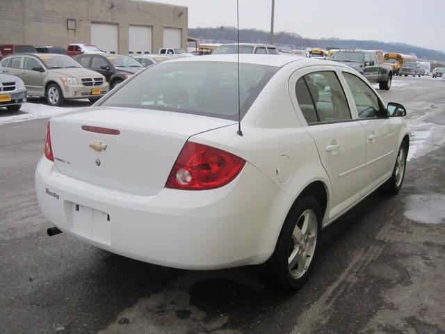 Chevrolet Cobalt 2009 photo 3
