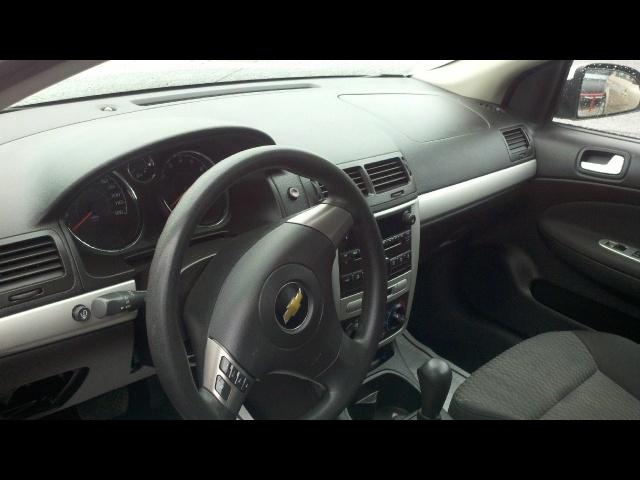 Chevrolet Cobalt 2009 photo 4