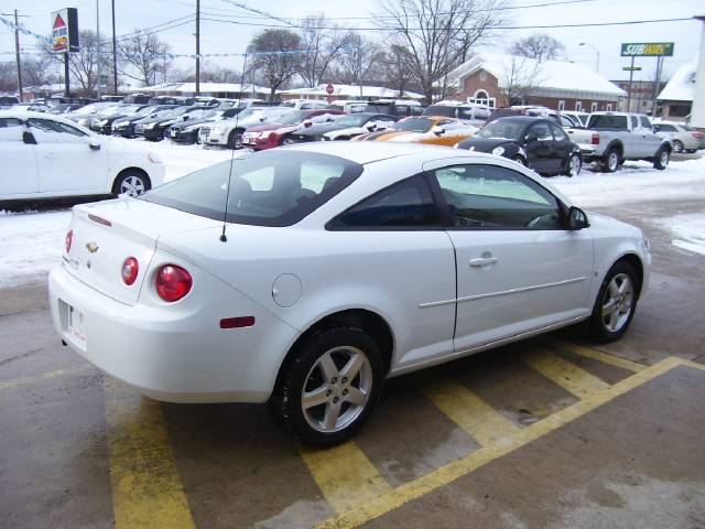 Chevrolet Cobalt 2009 photo 4