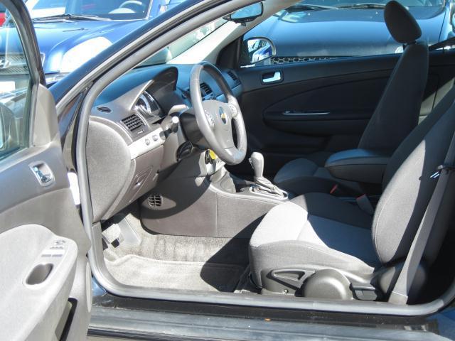Chevrolet Cobalt 2009 photo 2