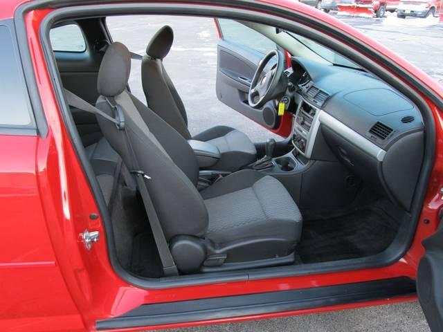 Chevrolet Cobalt 2009 photo 4