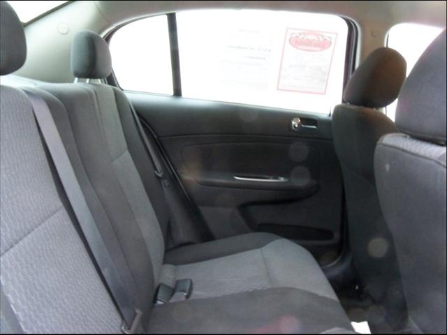 Chevrolet Cobalt 2009 photo 4