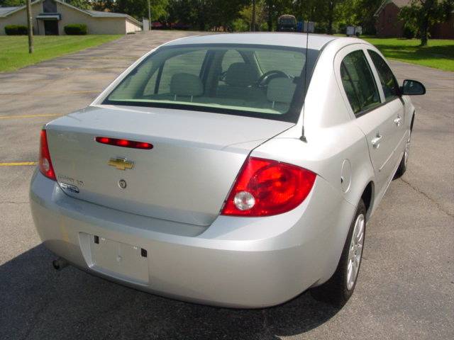 Chevrolet Cobalt 2009 photo 3
