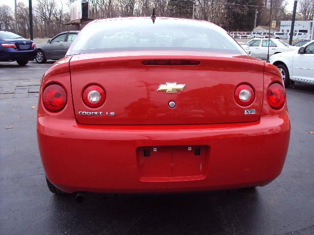 Chevrolet Cobalt 2009 photo 3