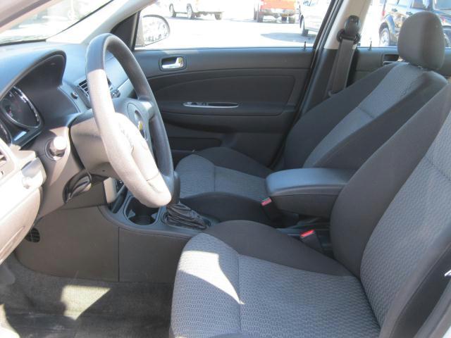Chevrolet Cobalt 2009 photo 4
