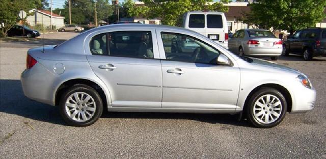 Chevrolet Cobalt 2009 photo 3