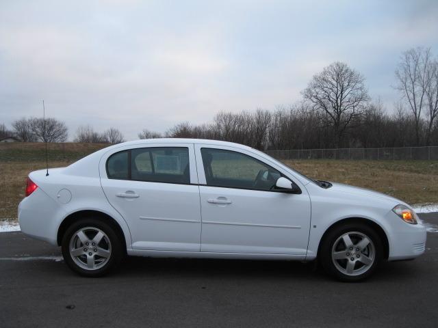 Chevrolet Cobalt 2009 photo 1