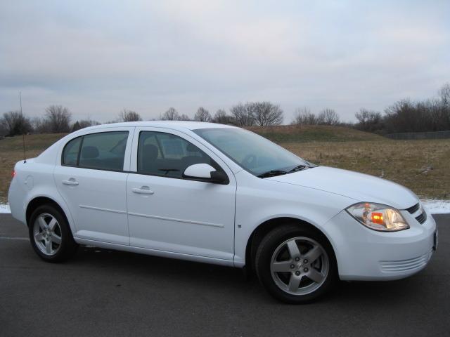 Chevrolet Cobalt 2009 photo 3