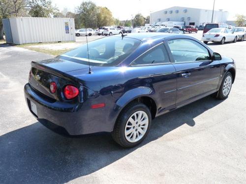 Chevrolet Cobalt 2009 photo 3