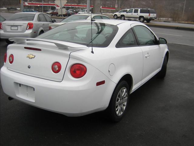 Chevrolet Cobalt 2009 photo 3