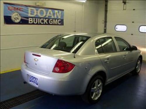 Chevrolet Cobalt 2009 photo 3