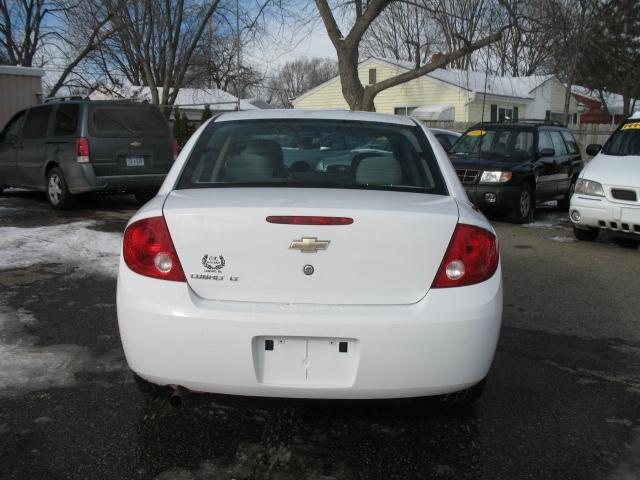 Chevrolet Cobalt 2009 photo 3