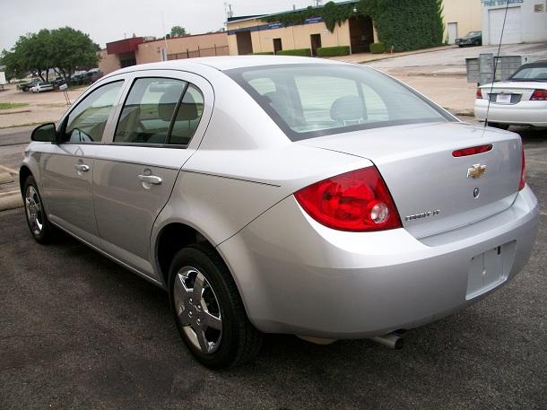 Chevrolet Cobalt 2009 photo 4
