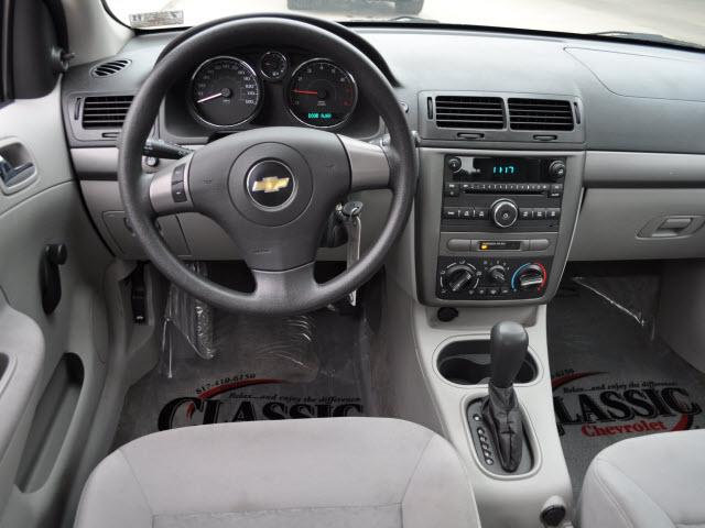 Chevrolet Cobalt 2009 photo 3