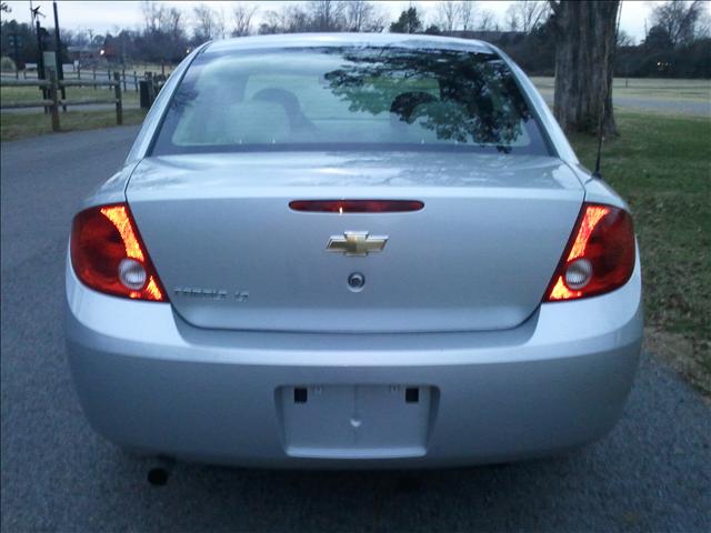 Chevrolet Cobalt 2009 photo 3