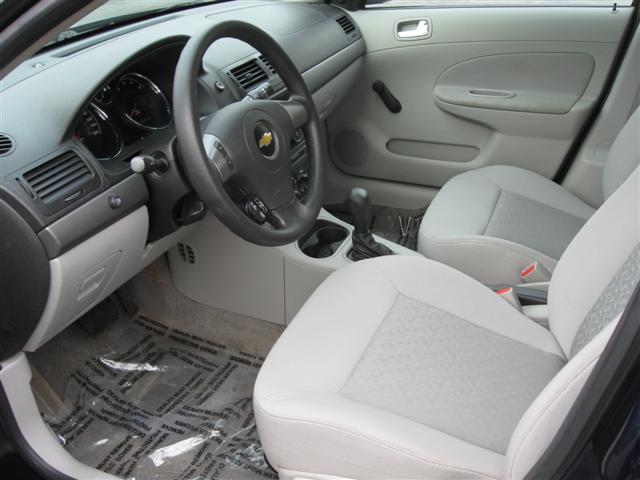 Chevrolet Cobalt 2009 photo 4