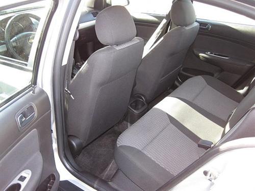 Chevrolet Cobalt 2009 photo 4