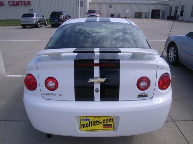 Chevrolet Cobalt 2009 photo 3