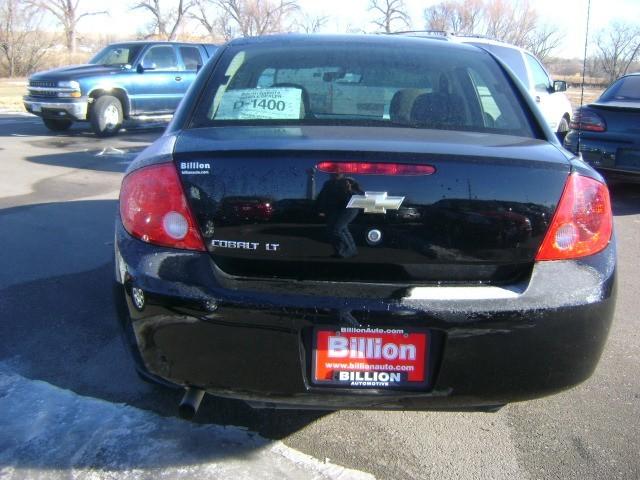 Chevrolet Cobalt 2009 photo 3