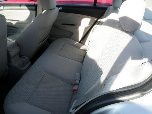 Chevrolet Cobalt 2009 photo 3