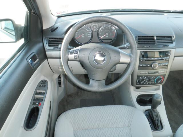 Chevrolet Cobalt 2009 photo 4