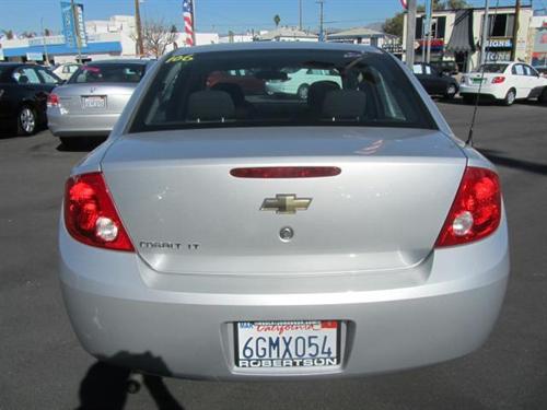 Chevrolet Cobalt 2009 photo 4