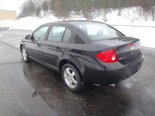 Chevrolet Cobalt 2009 photo 3