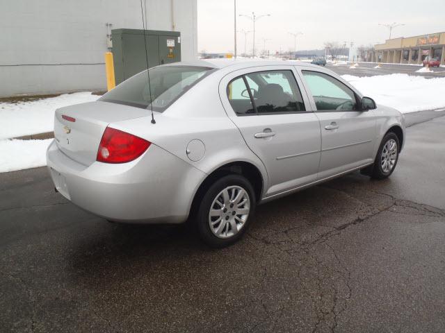 Chevrolet Cobalt 2009 photo 2