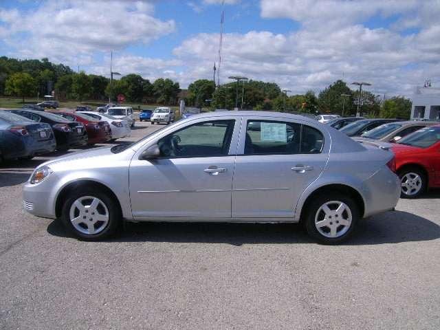 Chevrolet Cobalt 2009 photo 3