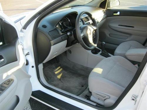 Chevrolet Cobalt 2009 photo 3