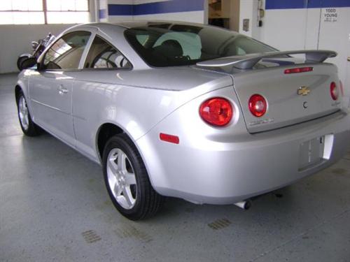 Chevrolet Cobalt 2009 photo 3