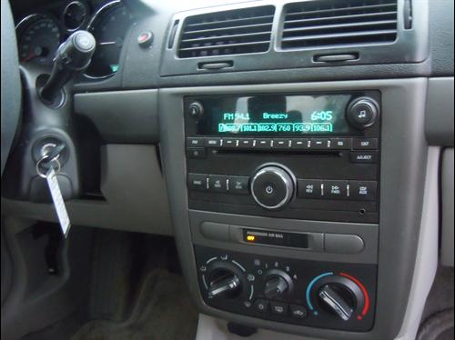 Chevrolet Cobalt 2009 photo 2