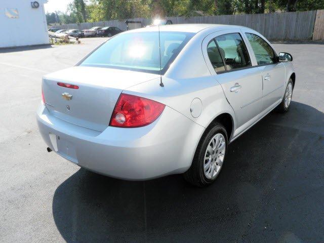 Chevrolet Cobalt 2009 photo 2