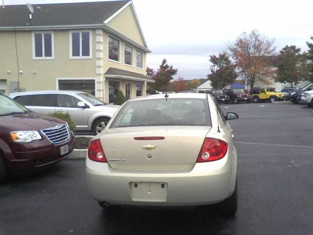 Chevrolet Cobalt 2009 photo 3