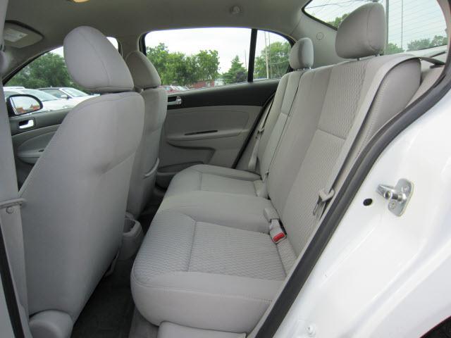 Chevrolet Cobalt 2009 photo 4