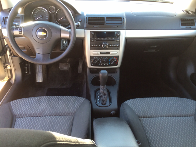 Chevrolet Cobalt 2009 photo 4