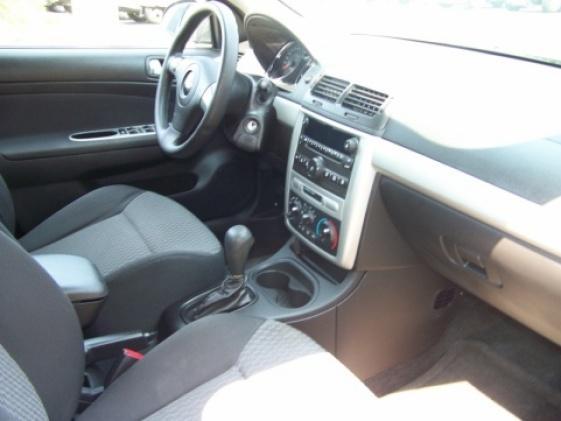Chevrolet Cobalt 2009 photo 3