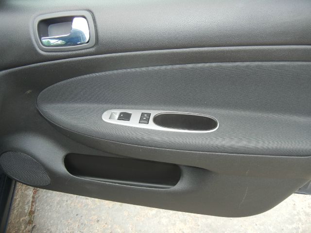 Chevrolet Cobalt 2009 photo 3