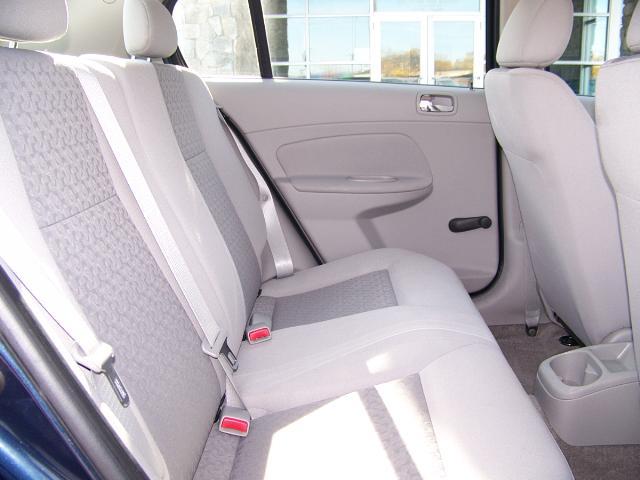 Chevrolet Cobalt 2009 photo 2