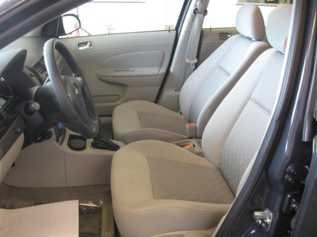 Chevrolet Cobalt 2009 photo 4