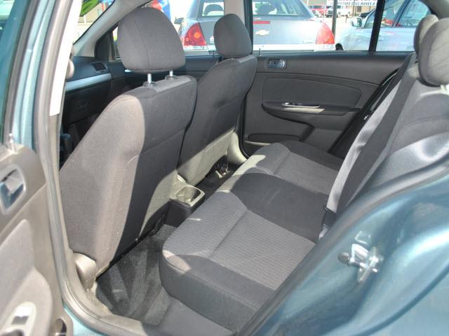 Chevrolet Cobalt 2009 photo 3