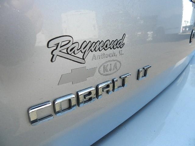 Chevrolet Cobalt 2010 photo 3