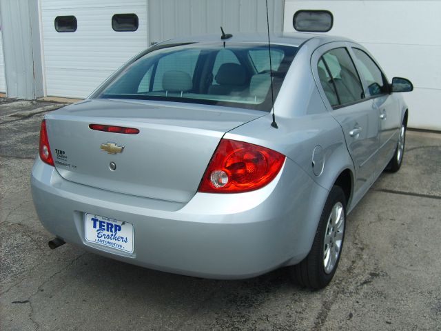 Chevrolet Cobalt 2010 photo 4