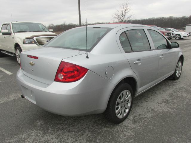 Chevrolet Cobalt 2010 photo 3