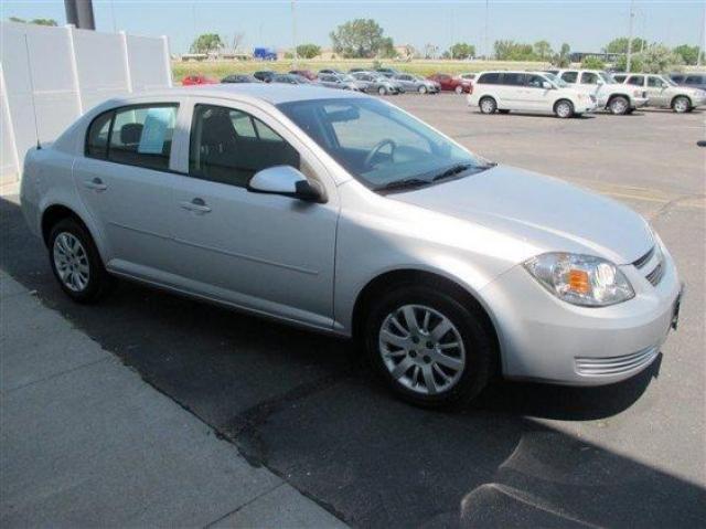 Chevrolet Cobalt 2010 photo 1