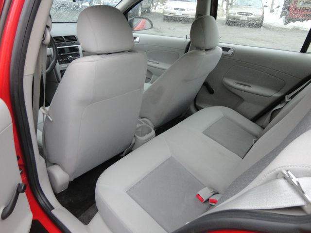 Chevrolet Cobalt 2010 photo 2