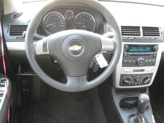 Chevrolet Cobalt 2010 photo 3