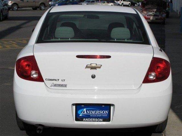 Chevrolet Cobalt 2010 photo 2