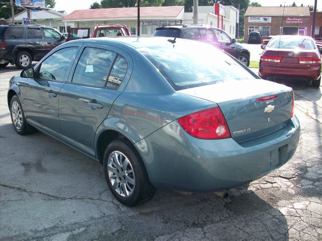 Chevrolet Cobalt 2010 photo 1