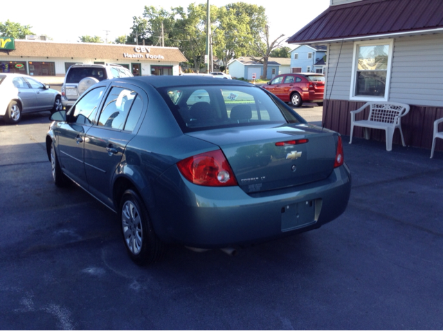Chevrolet Cobalt 2010 photo 3